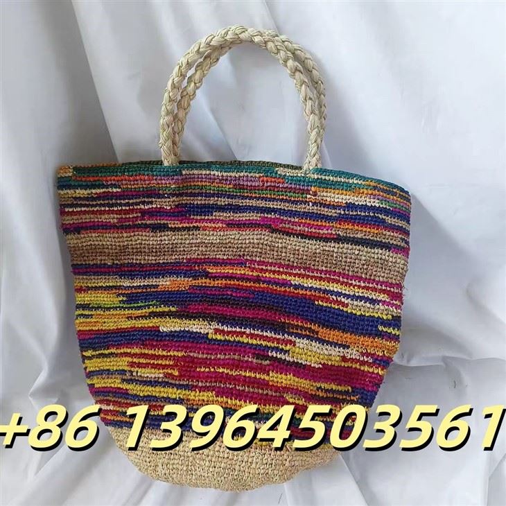 Käsintehty monivärinen Raffia-ämpäri
