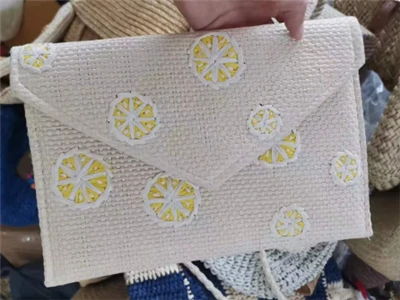 Paperikirjonta naisten kytkinlaukku